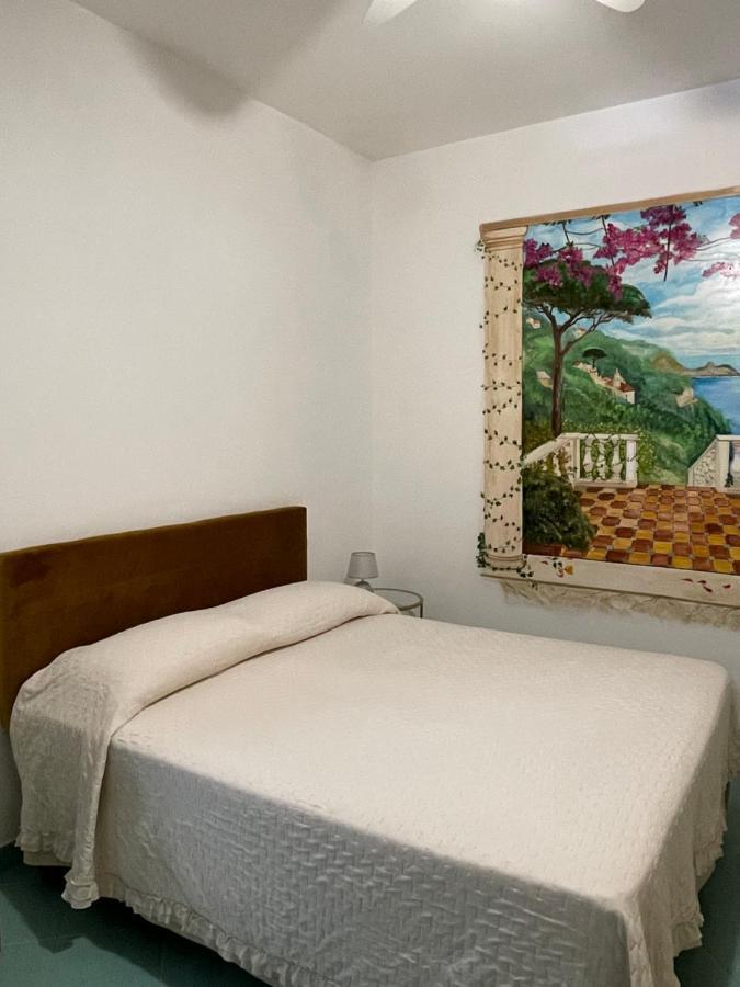 Seaview Apartments Фуроре Екстер'єр фото